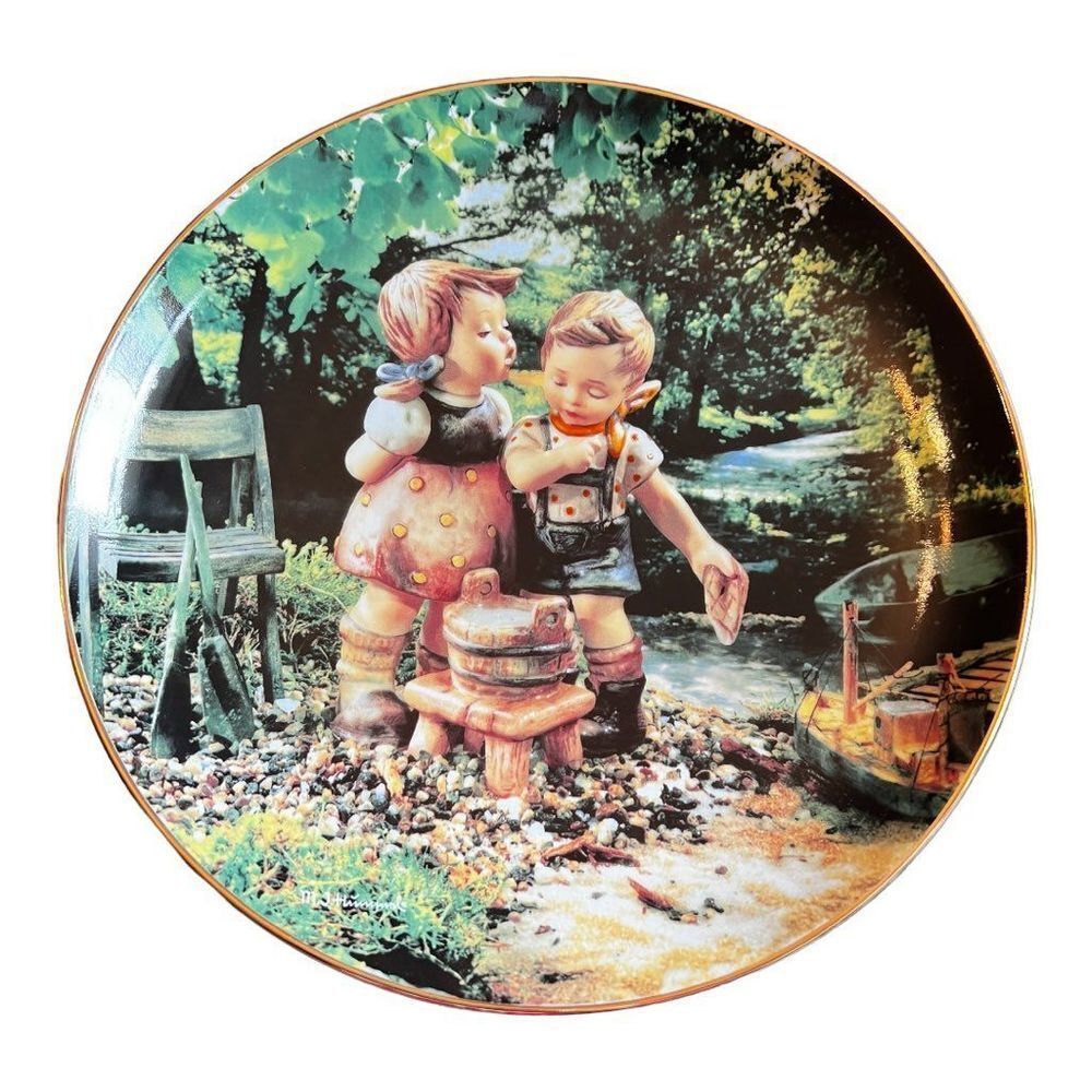 Danbury Mint Summer Stroll M.I. Hummel July Calendar Plate Collection